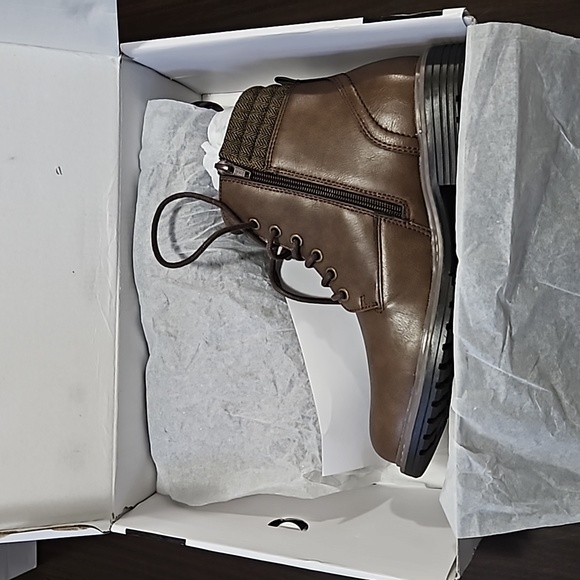 NIB Boathouse Men's BLACKWELL OLLIE Tan / Bronze Boots Size 9 - Picture 8 of 8